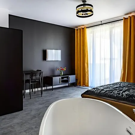 5th Floor Apartment