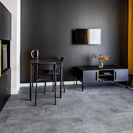 5th Floor Apartment *