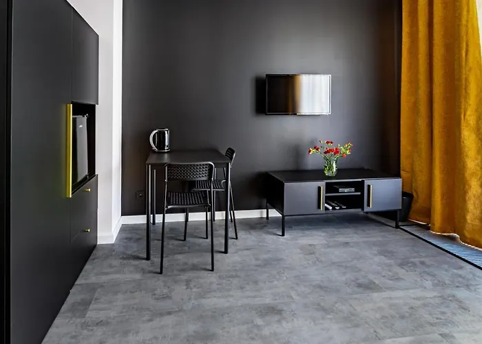 5th Floor Apartment *